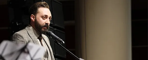 استاد محمدرضا داودی آموزش تخصصی صداسازی در همه سبکها آموزش آواز ایرانی ردیف آوازی موسیقی ایرانی به روایت استاد محمدرضا شجریان مرکب خوانی تلفیق شعر شیوه های آوازی استادان قدیمی آواز تصنیف خوانی